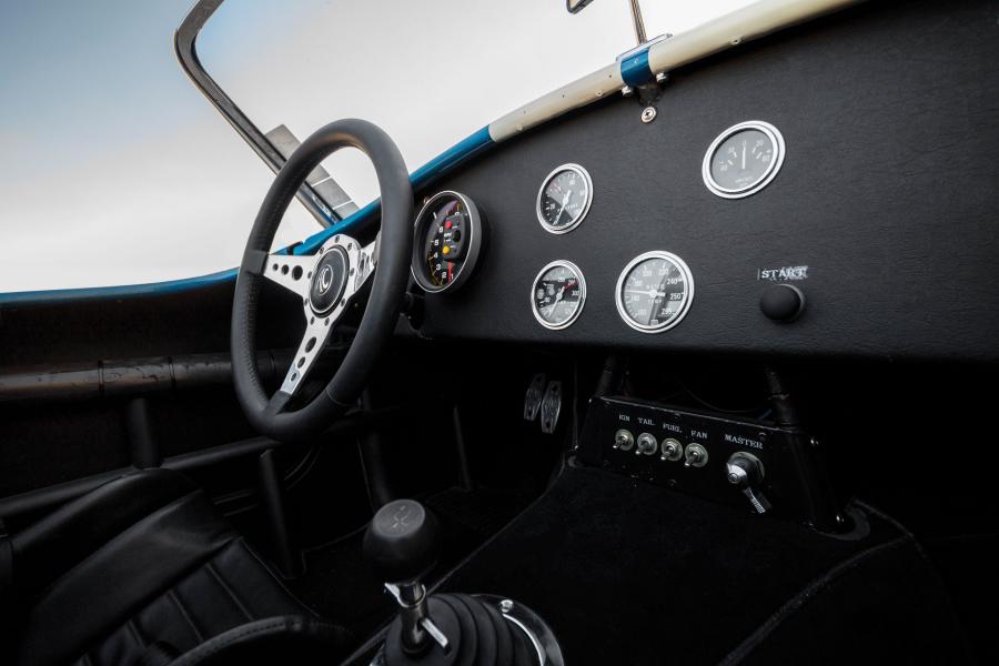 Панель приборов Shelby Cobra 289 (CSX 2326) 1964 года  (фото 5 из 27)